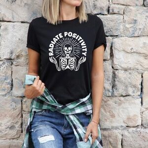Radiate Positivity Graphic T-Shirt